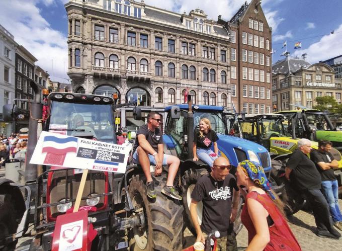 Aux Pays-Bas, en 2022, les protestations des agriculteurs contre la loi de réduction des émissions d’azote ont dopé le Mouvement agriculteur-citoyen.