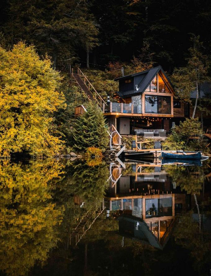 Fancy boomhut in Utterson, Canada