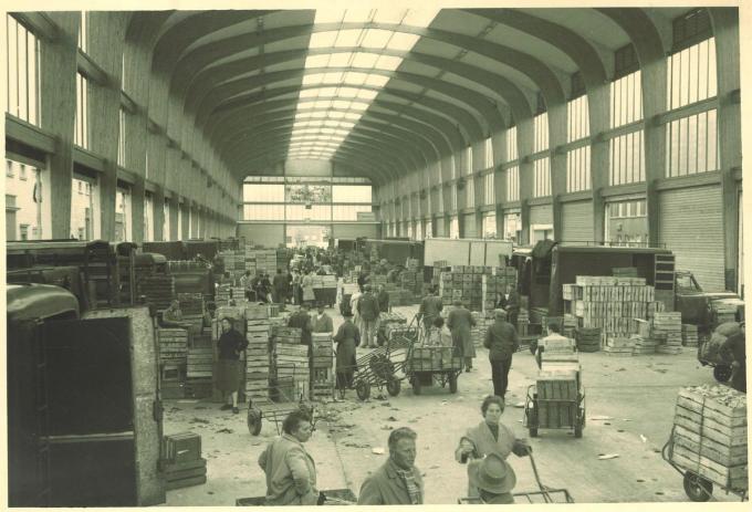 De halle op de Veemarkt in 1958