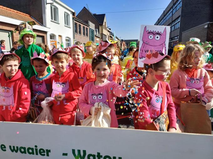De kleinste Keikoppen hebben het carnavalsweekend feestelijk ingezet tijdens de 26ste kindercarnavalstoet.