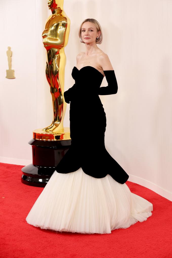 Carey Mulligan in Balenciaga