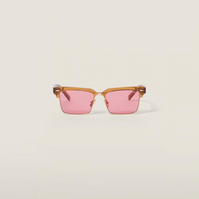 Bril met roze glazen 