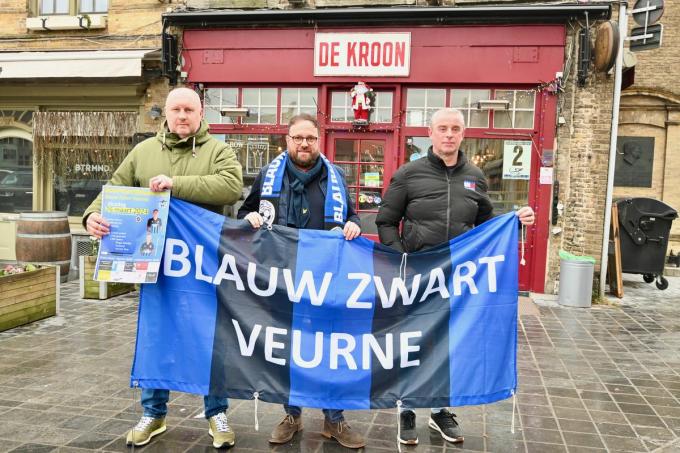 Het huidige bestuur van Blauw-Zwart Veurne: Dave Maesen, Pascal Sticker en Dominiek Latré. Bram Dutoit ontbreekt op de foto.