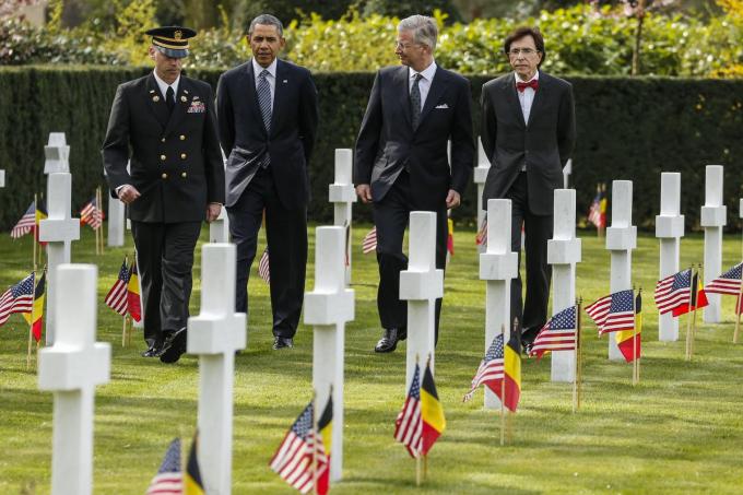 Koning Filip, Elio Di Rupo en Barack Obama op de Amerikaanse militaire begraafplaats in Waregem.
