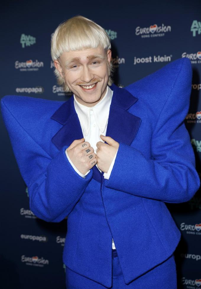 Joost Klein is de inzending van Nederland voor het Eurovisiesongfestival... en Dimi is grote fan.