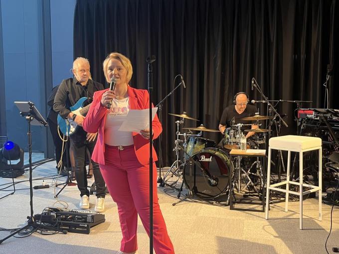 Nathalie Brys van The Music Office uit Nieuwpoort sprak eerst de aanwezigen toe.