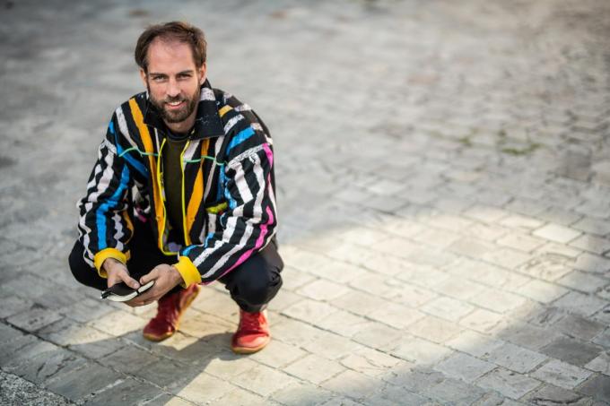 Alexander Vantournhout bereidde de clip van Nafi Thiam voor in zijn studio The Wood Cube in de Sint-Jorisstraat in Roeselare. (foto Bart Grietens)