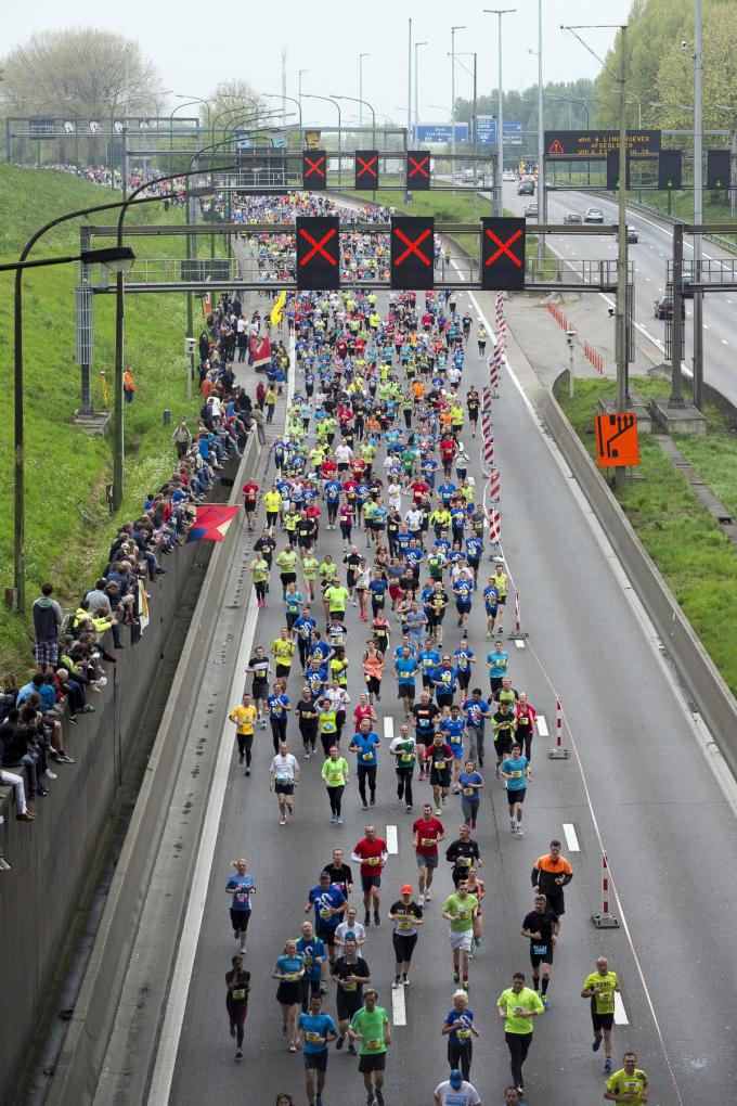 Runners compete during the Antwerp Ten Miles (Photo credit should read KRISTOF VAN ACCOM/AFP via Getty Images)