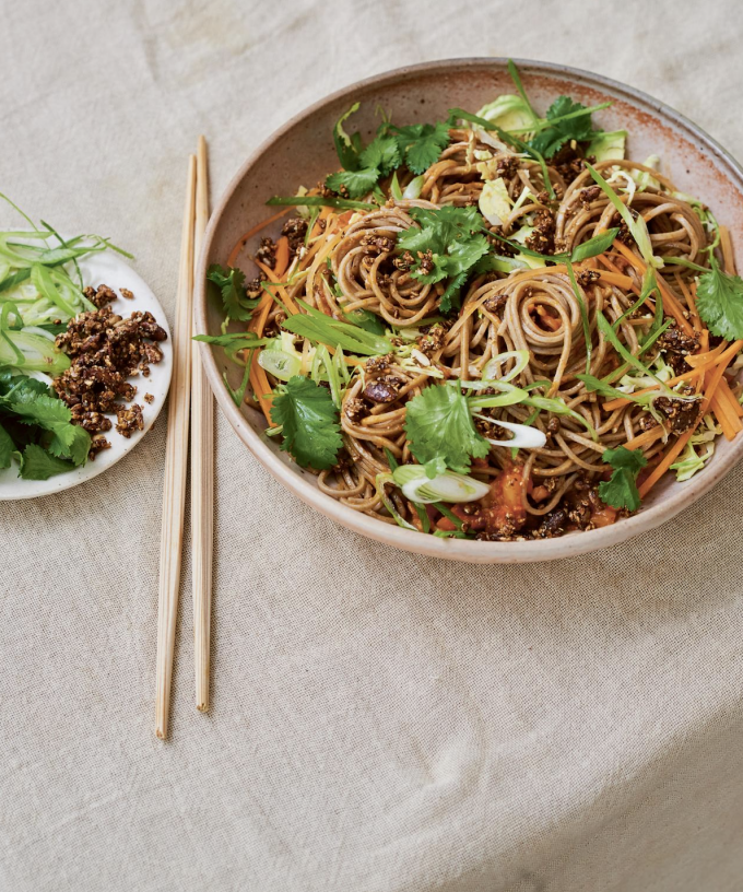 Salade coréenne de nouilles soba 