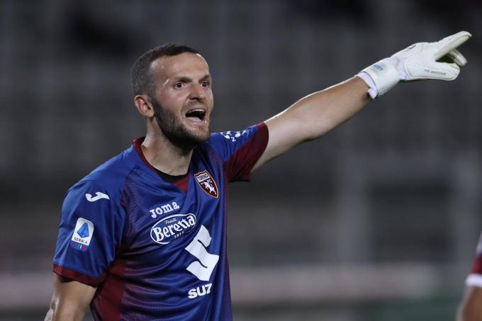 Ujkani, hier in het shirt van Torino, speelde zelf ook nog op het veld van Fiorentina: “De sfeer is er altijd fantastisch. De fans zijn erg fanatiek.”