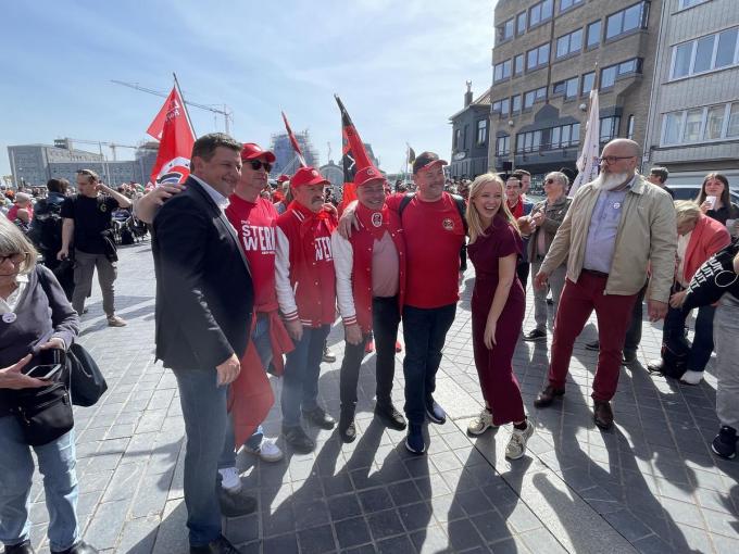 Melissa Depraetere trekt 1 mei-betoging in Oostende.