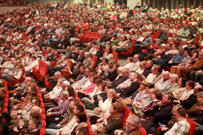 Waar Jan ook optreedt, overal is er veel volk, zoals hier in het voorjaar in Kursaal Oostende.