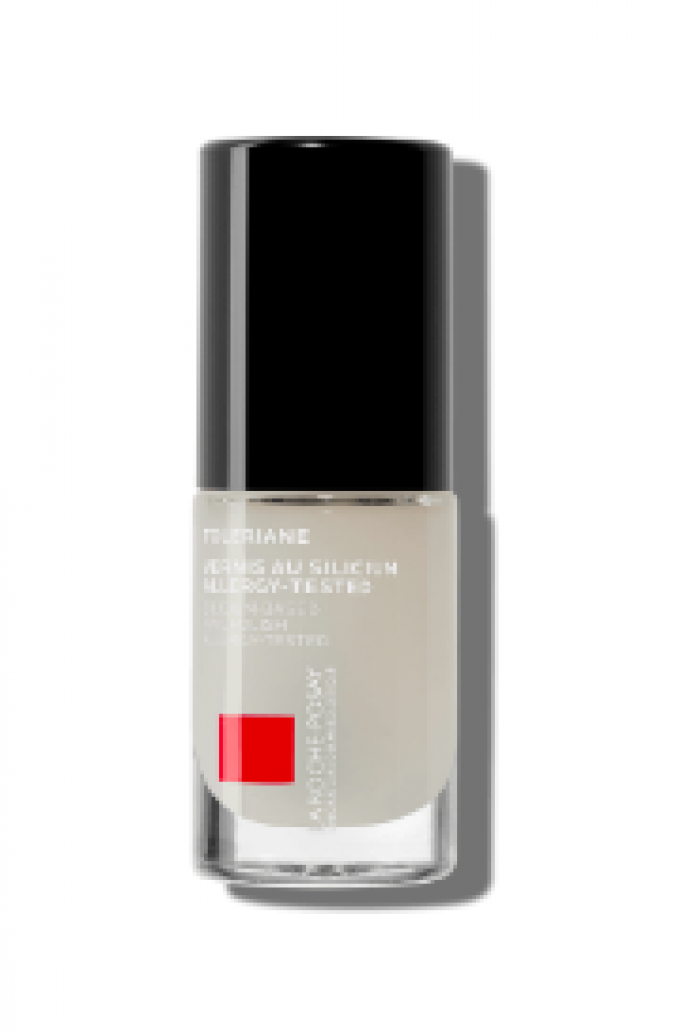 Le vernis à ongles au silicium