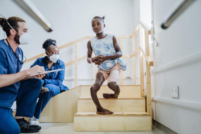 Fudia aan boord van het ziekenhuisschip van Mercy Ships. (foto Mercy Ships)