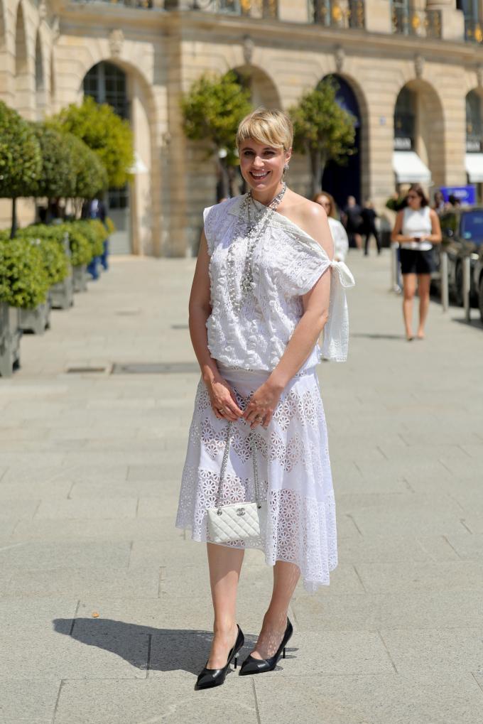 Greta Gerwig bij Chanel