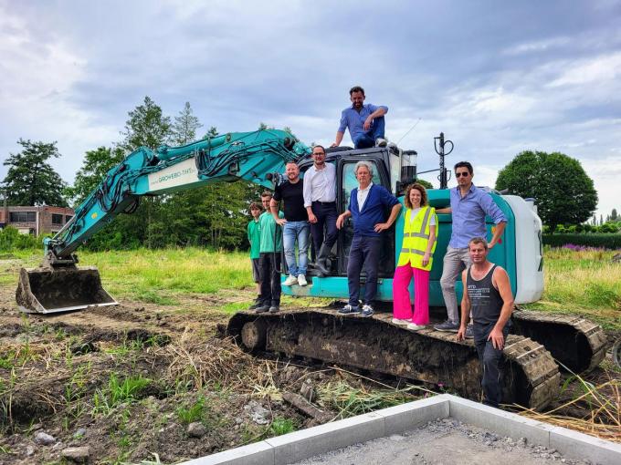 De werken Bissegem Plage worden uitgevoerd door de firma THV Growebo bv Tack Gebr. en kosten in totaal € 1.887.009,72 (incl. btw)