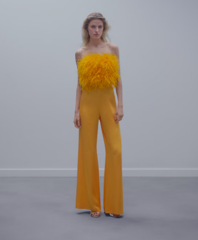 Ensemble jaune à froufrous