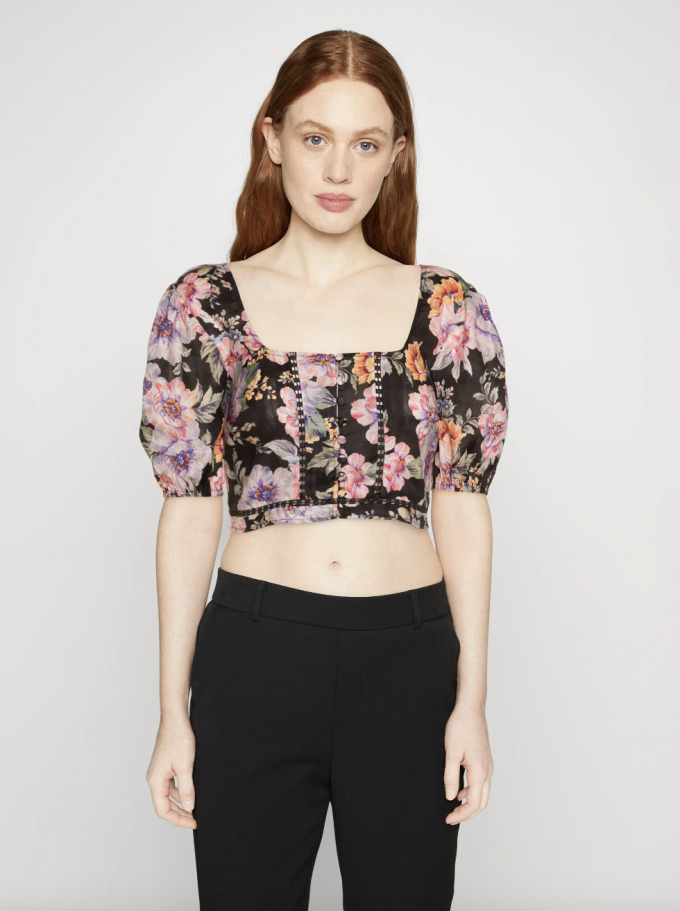 Le crop top fleuri