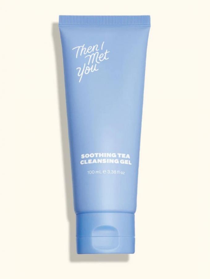 Soothing tea cleansing gel 