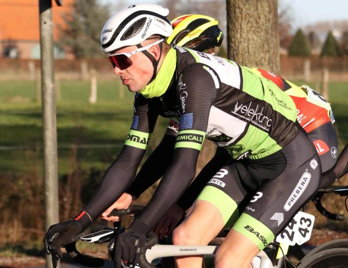 Aiden Vanderbeke zat vorig jaar nog in het peloton, zoals hier tijdens Gent-Staden.