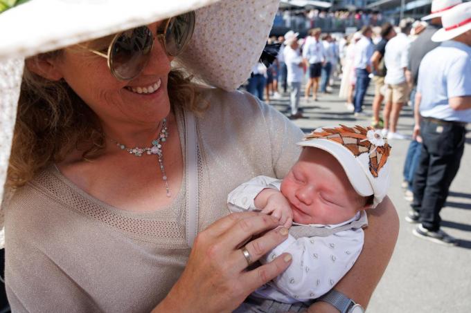 Katrien Clinckaert met kleinzoon Rowan.