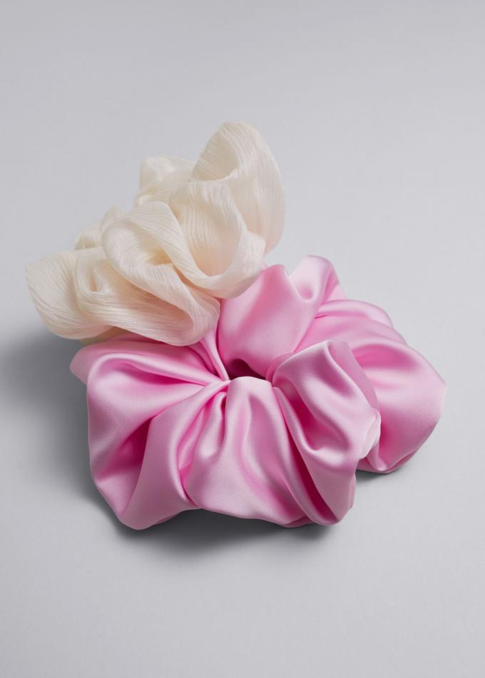 Scrunchies silk