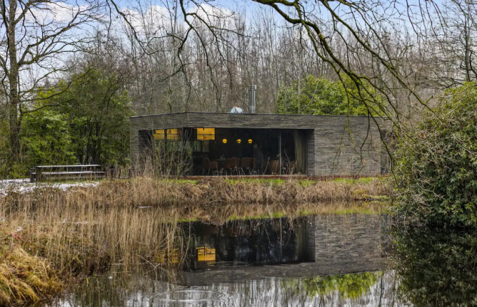 La Stylish Lakehouse, à Stekene