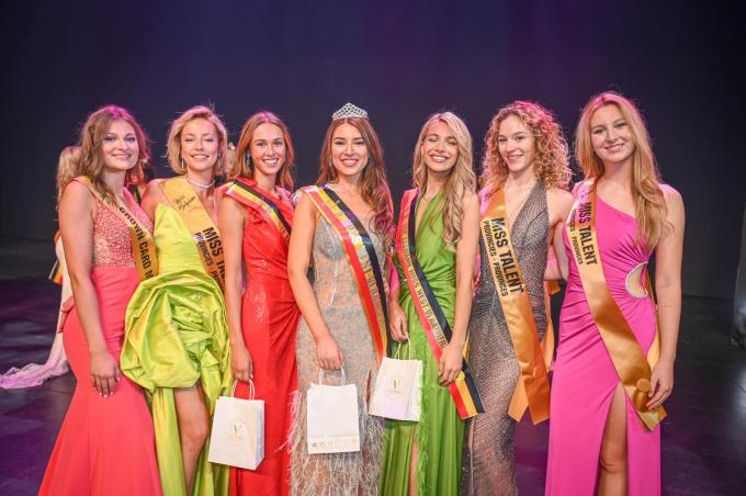 Axelle Sulis, Marlies Dhaenens, Julie Puype, Astrid Lafaut, Kiana Verstraete, Lavinia Carpels en Katarina Gavrilovic vielen in de prijzen.