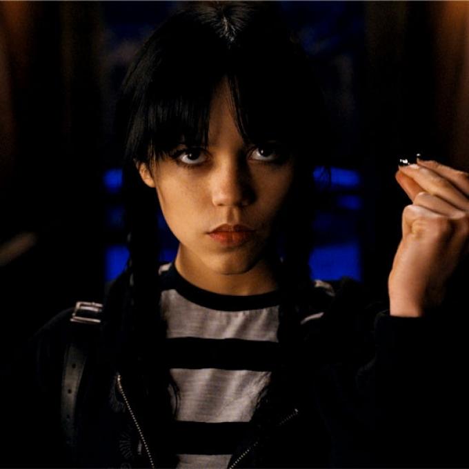 Tweelingen (22 mei t/m 21 juni): Wednesday Addams uit ‘Wednesday’