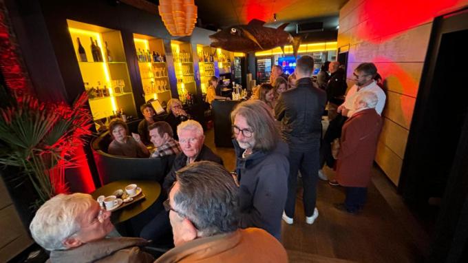 Militanten van Vooruit Plus zitten al samen in Gastrobar Sam.