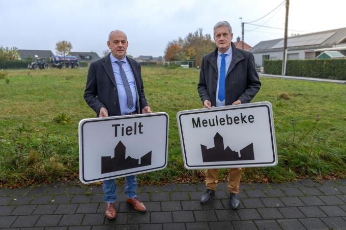 Dirk Verwilst en Luc Vannieuwenhuyze in het najaar van 2023. Toen was nog niet duidelijk dat beide politici met een eigen lijst naar de kiezer zouden stappen.