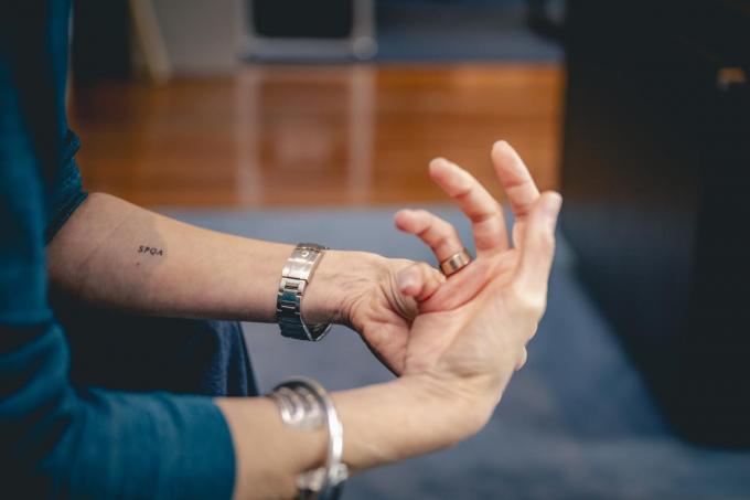 Annick De Ridder : “De tattoo was al langer gepland en is een eerbetoon aan de stad Antwerpen.”  (foto Christophe De Muynck)