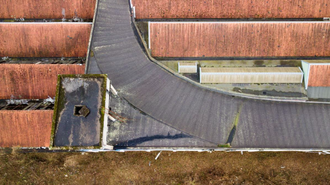 Un circuit automobile abandonné 