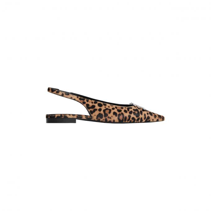 Slingback pump