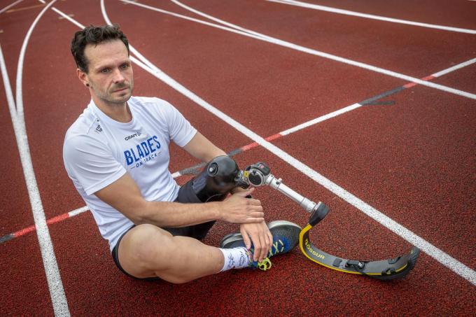 “Ik ben al 42 jaar, maar waarom zou ik niet mikken op een deelname aan de Paralympics?”, vraagt Jasper Dejonghe zich af.