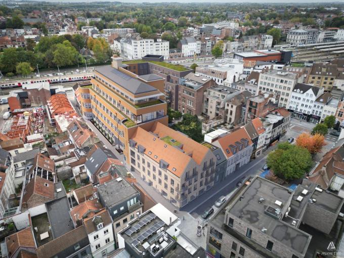 Het Belgacomgebouw aan de hoek van de Spoorweglaan en de Tuinstraat, gebouwd in 1947 door de toenmalige Regie van Telegraaf en Telefonie (R.T.T.), is een icoon in het Kortrijkse straatbeeld.