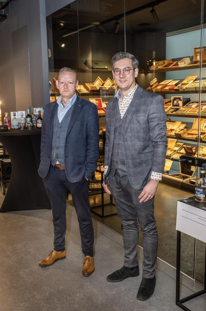 Sinds anderhalf jaar vind je in de Noordstraat Boutique Albert, met Rik Flamand (55) achter de toonbank. Manager is Stijn Deman (42), die al eerder in Rekkem een soortgelijke winkel opende.