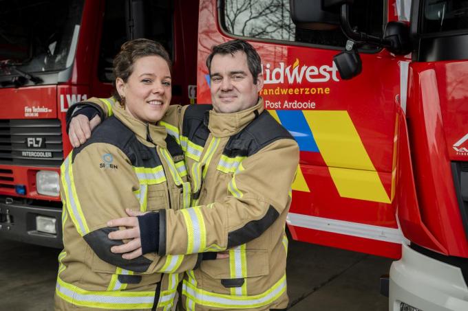 Zonder hun gedeelde liefde voor de brandweer zouden Ellen Devisch (36) en Tom Vandeputte (39) elkaar nooit tegen het lijf gelopen zijn.