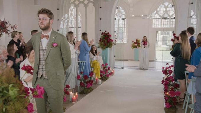 Jonas zag zijn bruid voor het eerst op het stadhuis: “Ik had er alle vertrouwen in.”