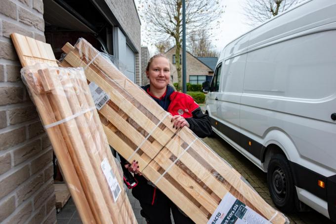 Niet alleen de standaard-pakjes worden door Jennifer Lambert feilloos afgeleverd.