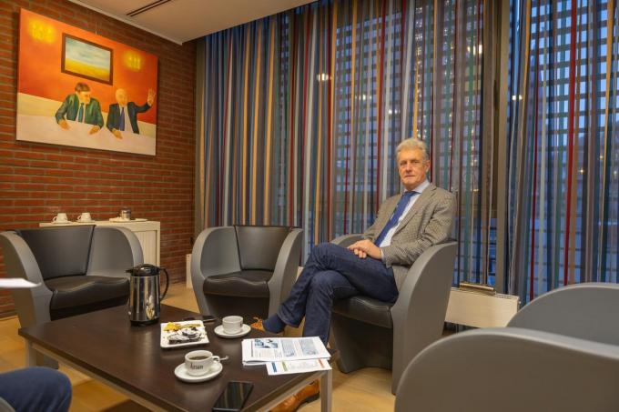 Luc Vannieuwenhuyze in zijn bureau van het Tieltse stadhuis, vanaf 1 januari het gezamenlijke Schoon Verdiep van zowel Tielt als Meulebeke.