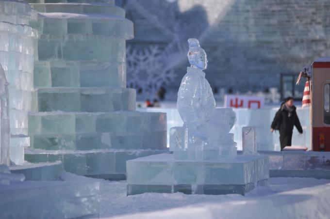 En Chine, le réchauffement fait fondre les revenus des tailleurs de glace - Getty Images