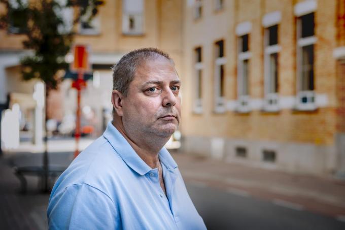 Jan Puype voor het Heilig Hartcollege in Waregem, waar het misbruik destijds plaatsvond.