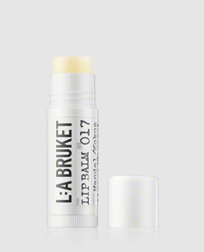 L:a Bruket ‘lip balm 017’ met amandel en kokos