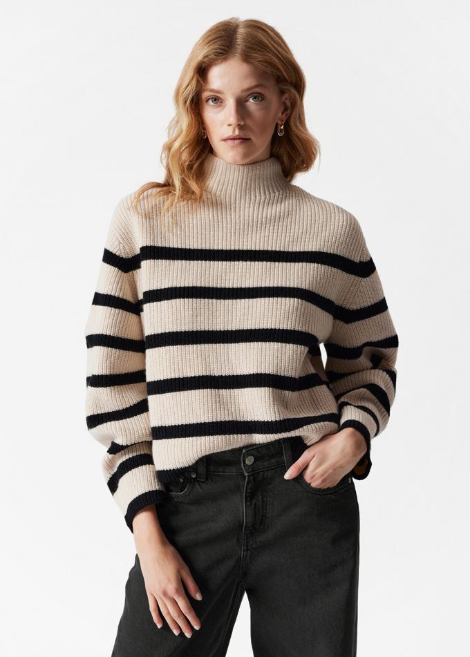 Le pull rayé