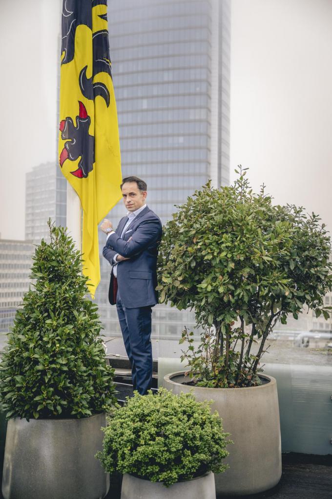 Tom Van Grieken: “Bart De Wever is blijkbaar alweer vergeten dat de Vlaming op 9 juni rechts en Vlaams stemde. Hij negeert het signaal van de kiezer en werkt zo zichzelf in nesten.” (foto's Christophe De Muynck)