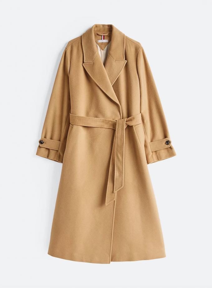 Le long manteau en laine