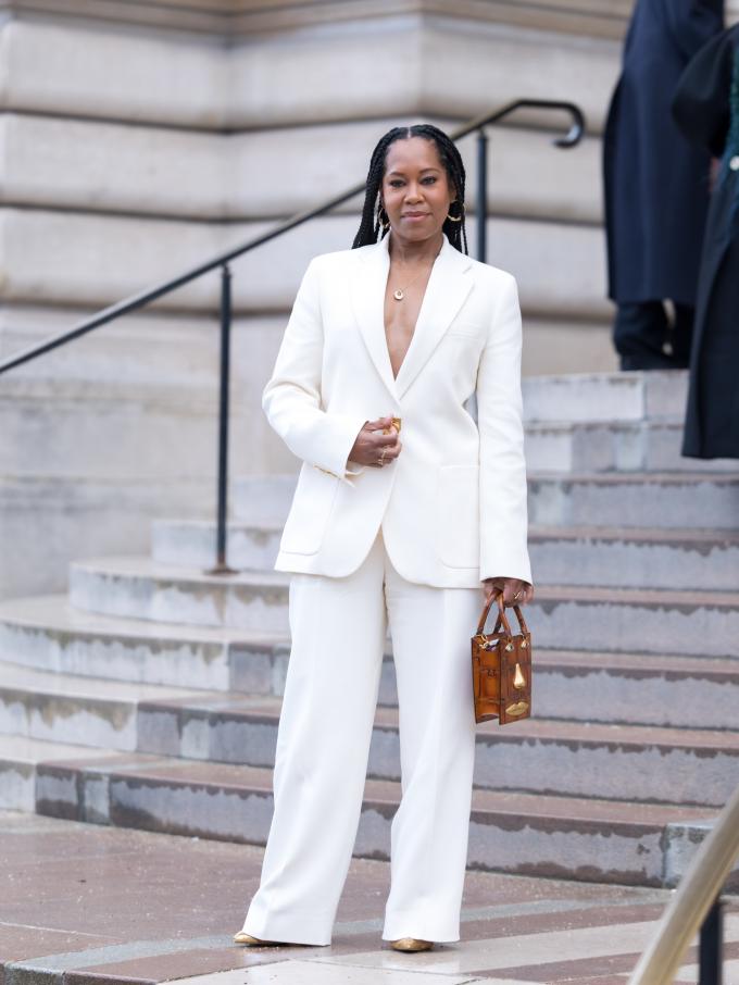 Regina King bij Schiaparelli