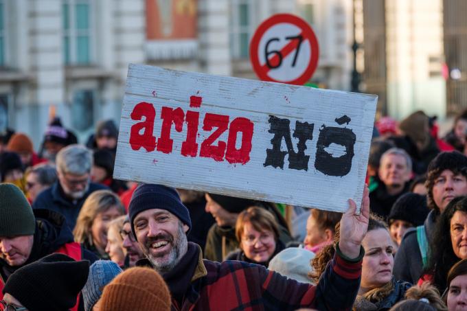 Une mobilisation syndicale politique, pour “faire tomber” les gouvernements, et un jour de polarisation