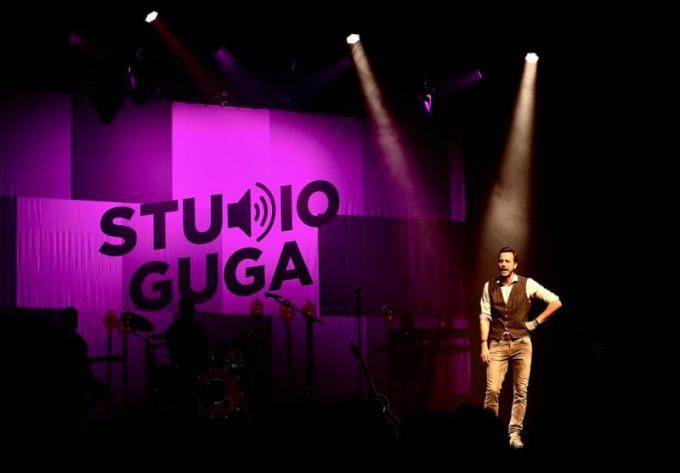 Guga Baúl.